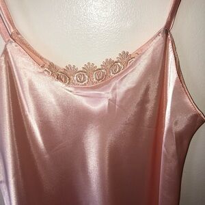 Elegant lace trim neckline chemise, peach color